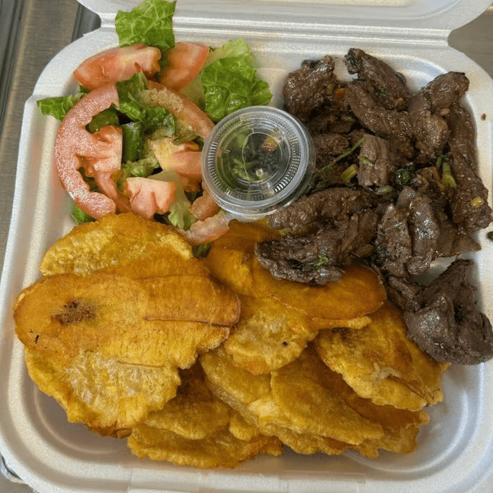 Churrasco A/gand Tostones / Skirt Steak Yellow Rice