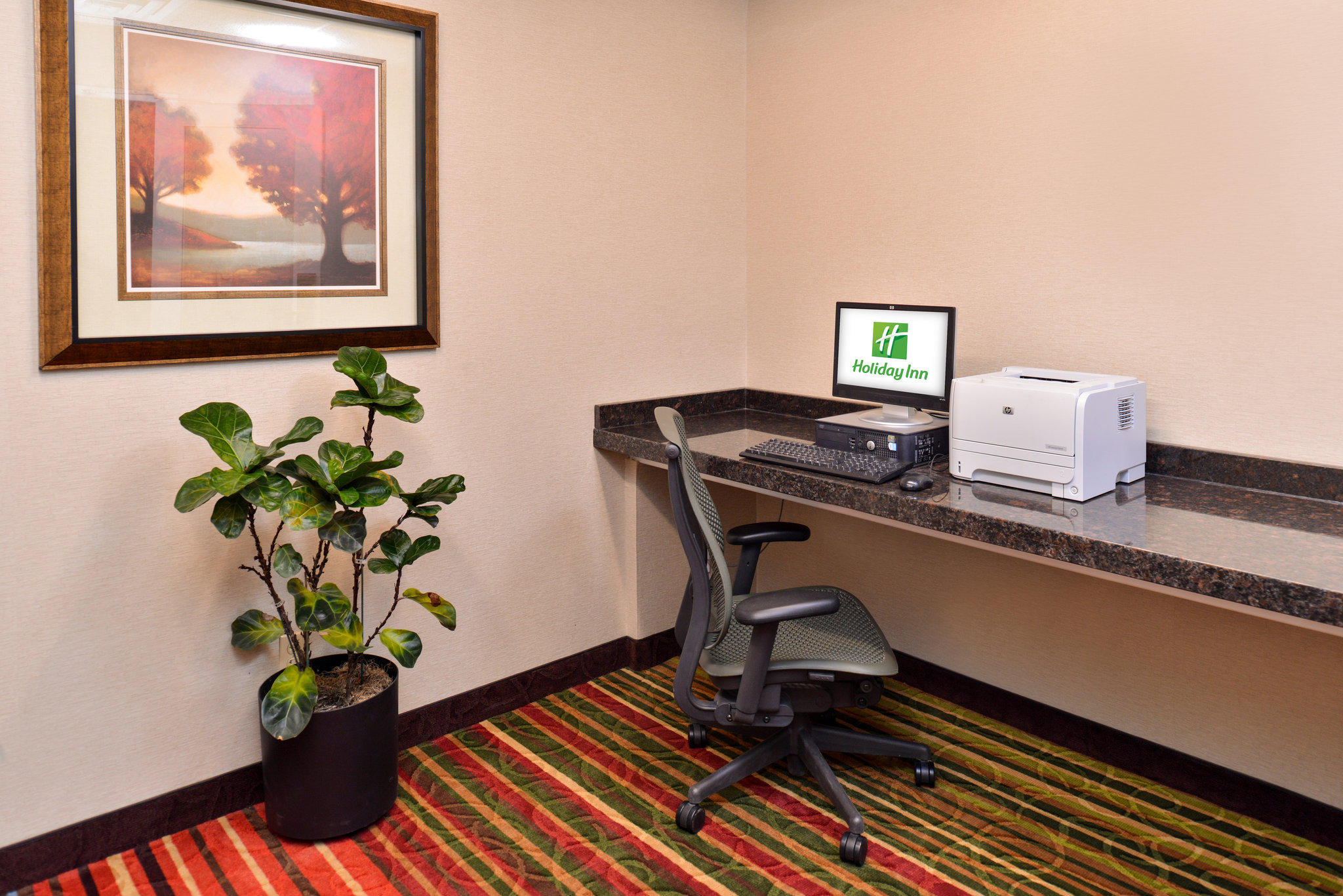 Holiday Inn & Suites Overland Park-Conv Ctr Photo