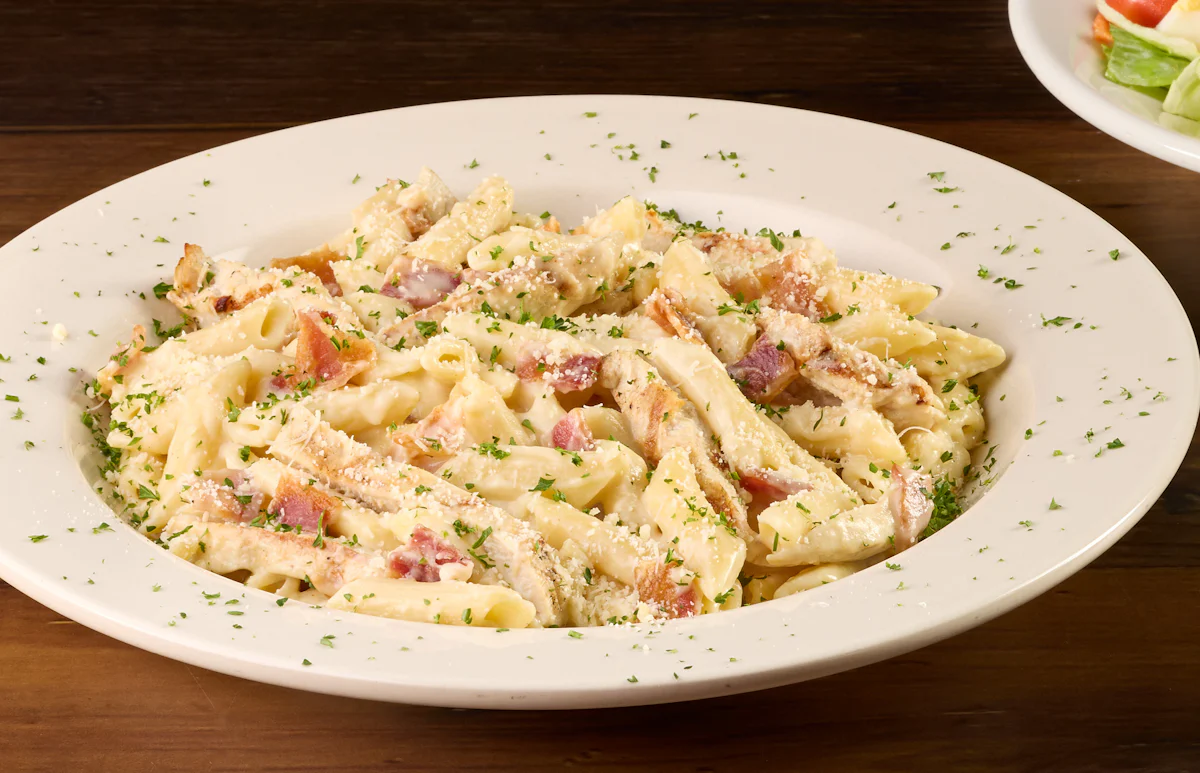 Chicken Alfredo Penne