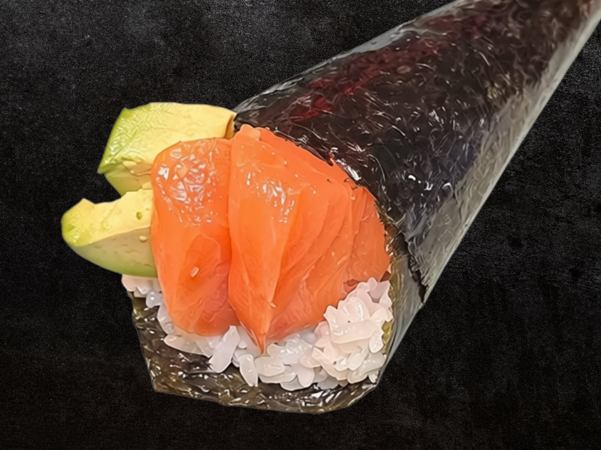 Salmon Hand Roll*