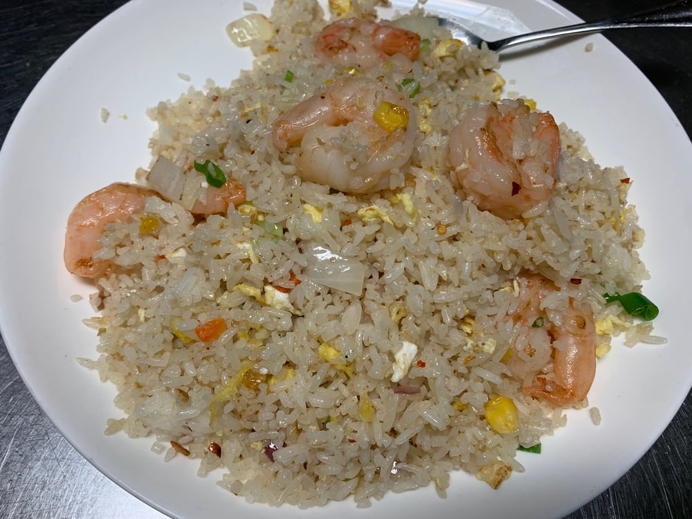 21 虾炒饭SHRIMP Fried Rice
