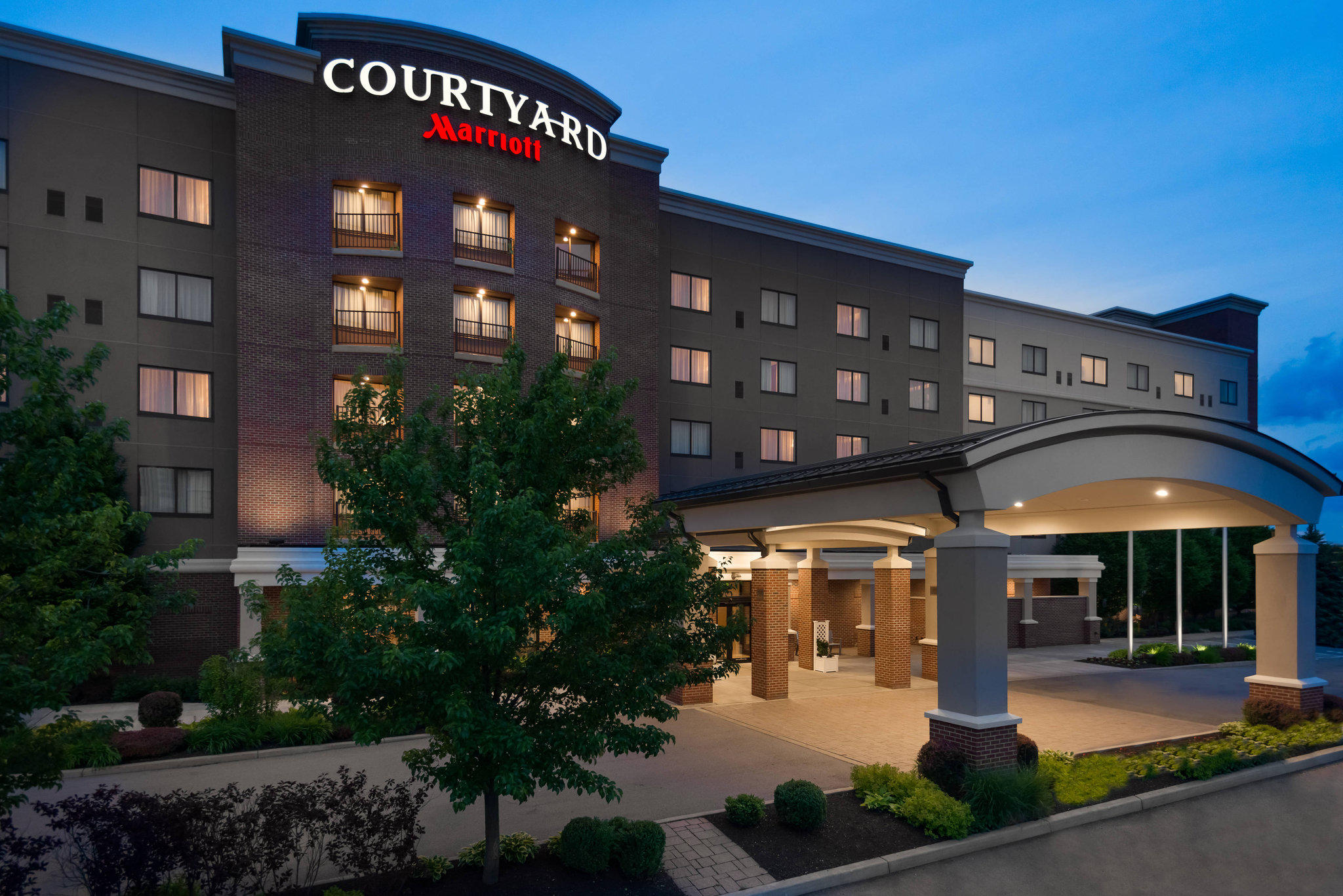 Courtyard by Marriott Buffalo Airport Photo