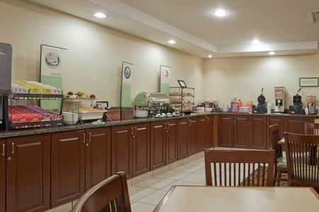 Images Country Inn & Suites by Radisson, Cortland, NY