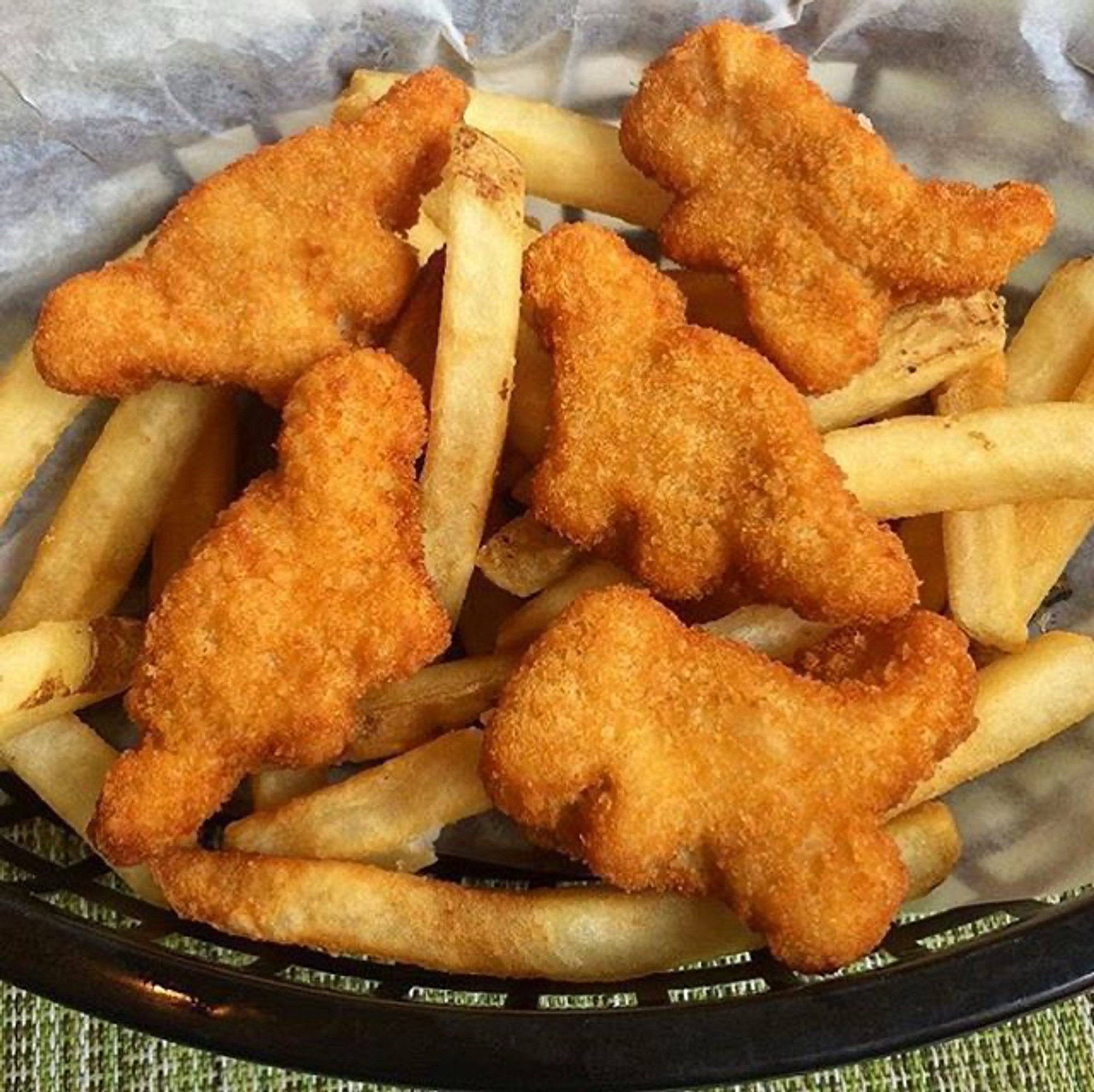 Kids Chicken Nuggets & Fries