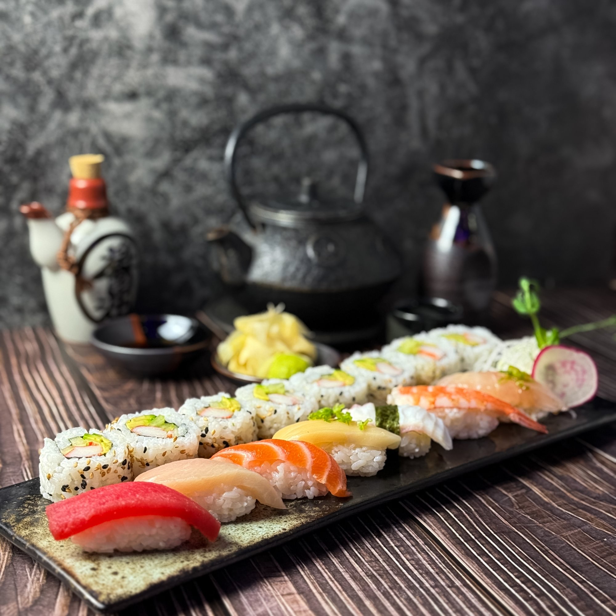 Sushi & Roll Combo