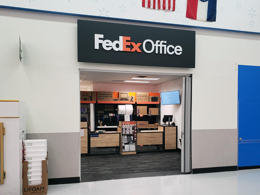 FedEx Office Print & Ship Center Photo