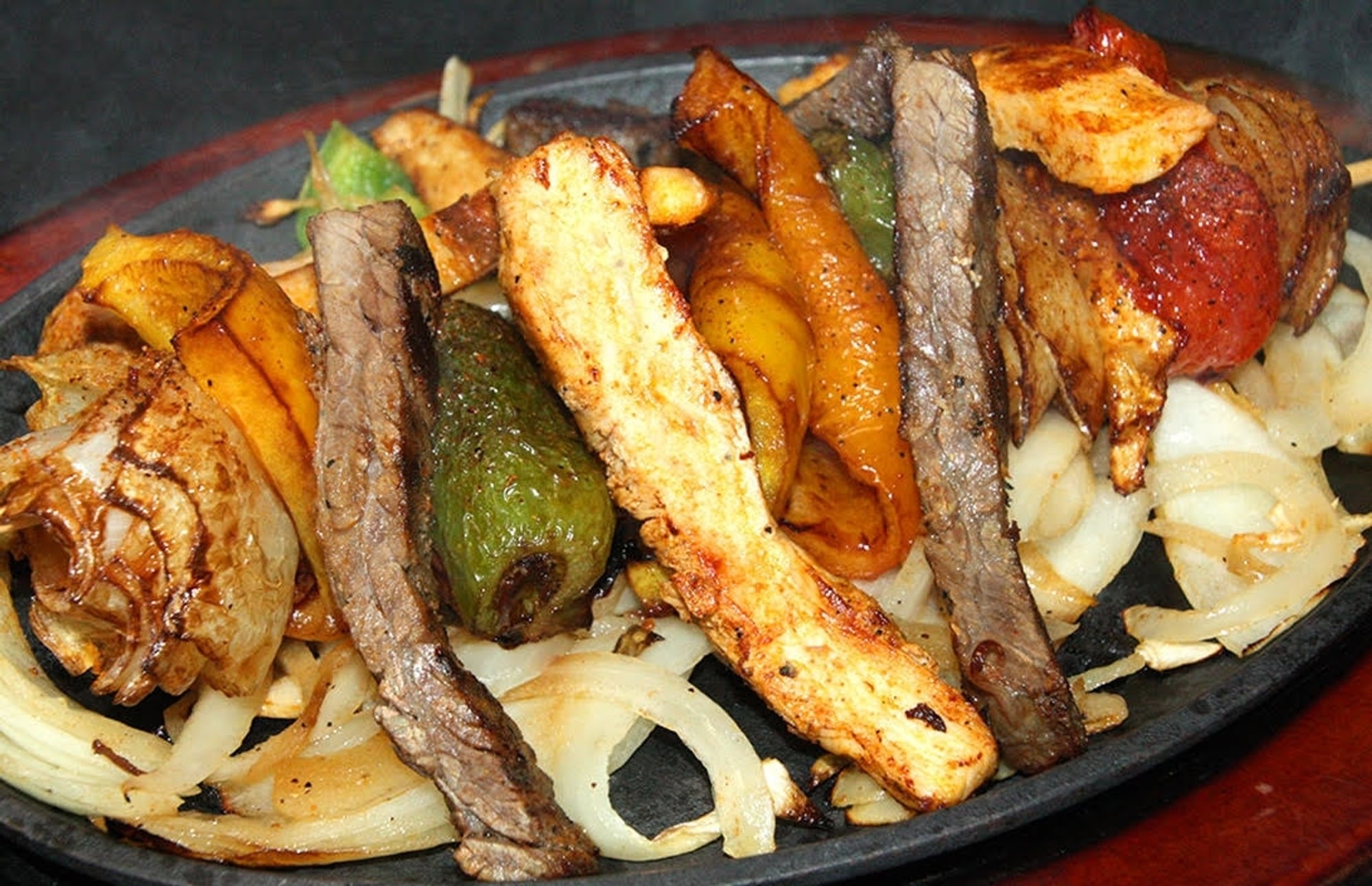 95. Beef & Chicken Brochetas