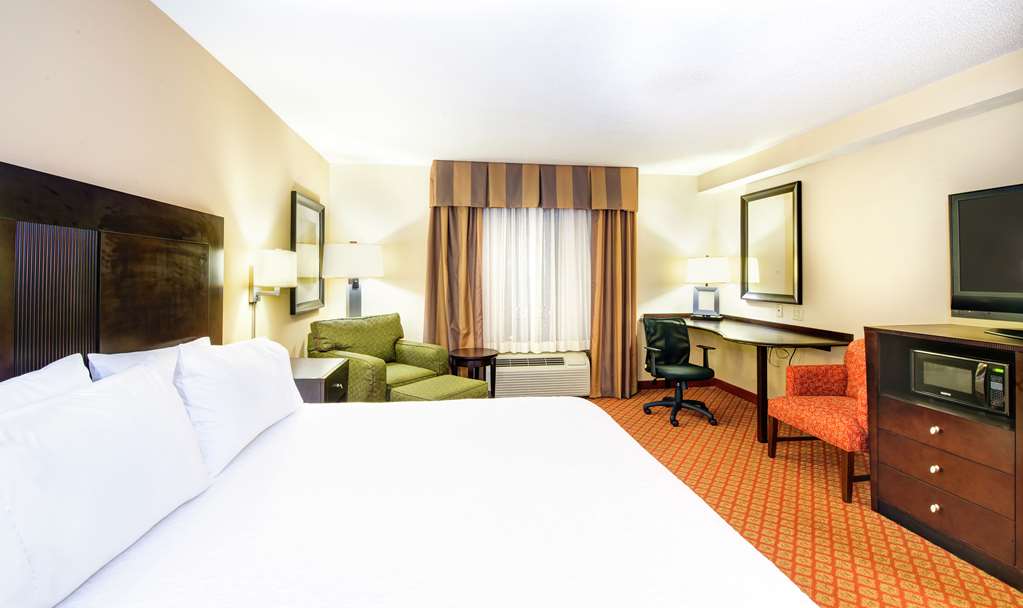 Hampton Inn & Suites Scottsboro Image