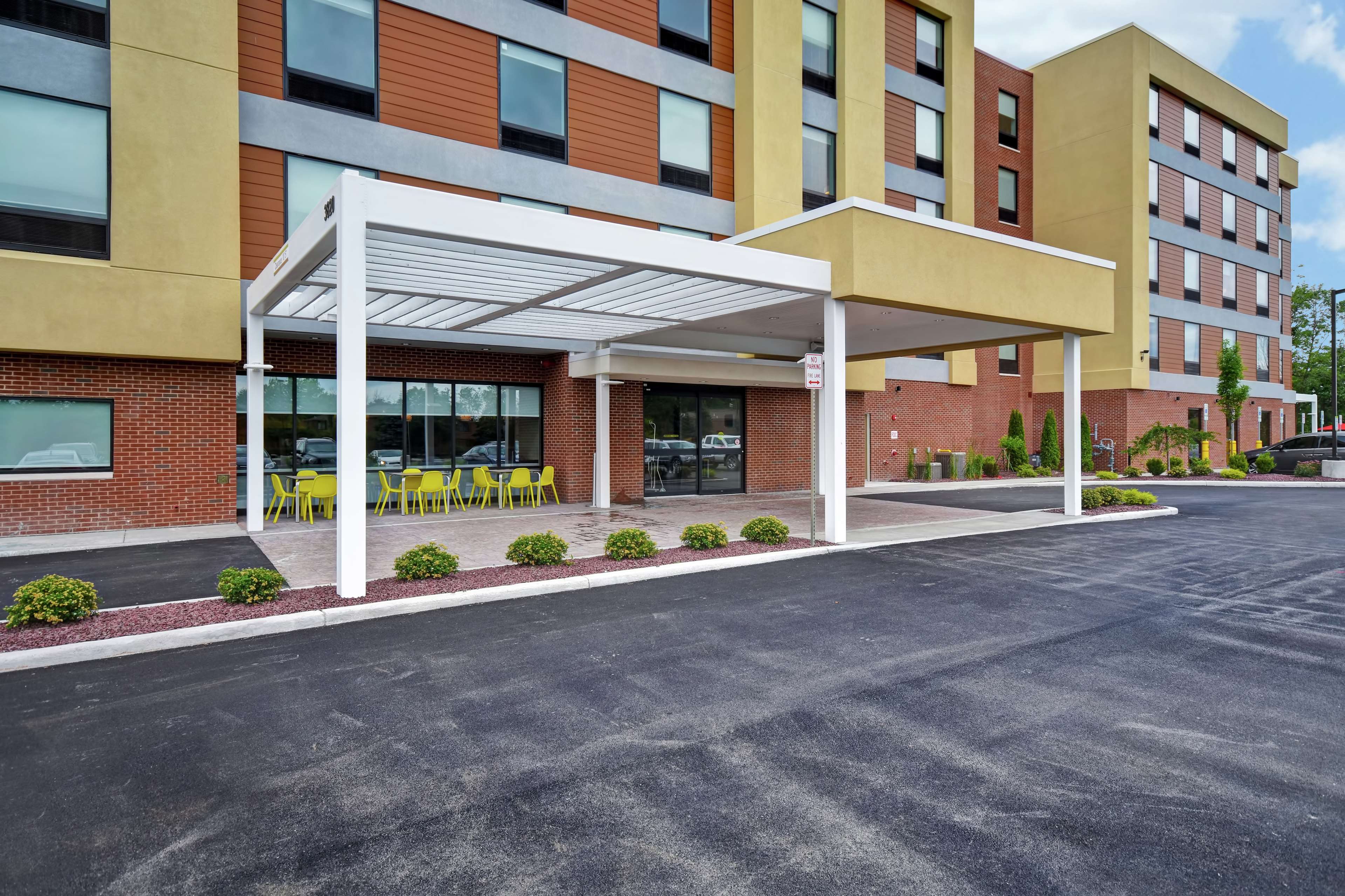 Home2 Suites by Hilton Amherst Buffalo Photo