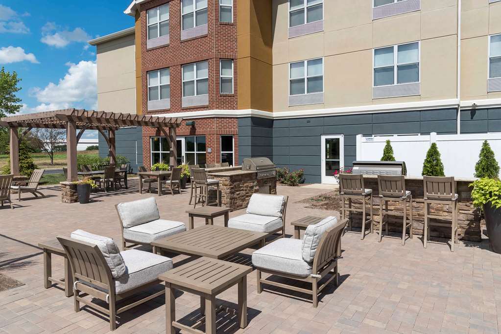 Homewood Suites by Hilton Indianapolis-Airport/Plainfield Image