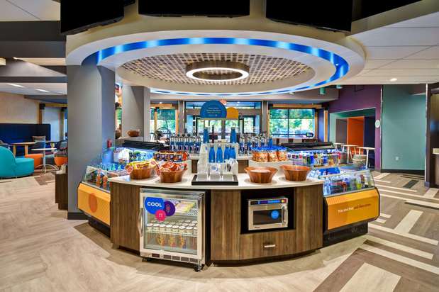 Images Tru by Hilton Sterling Heights Detroit