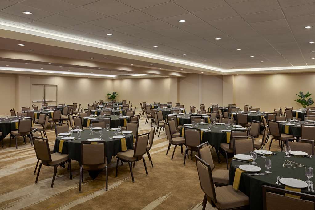 Hilton Denver City Center Image