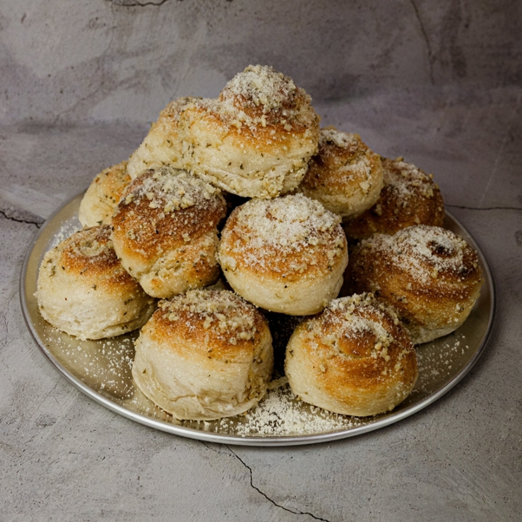 3 Garlic Rolls