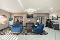 Spacious lobby with sitting area Spacious lobby with sitting area
