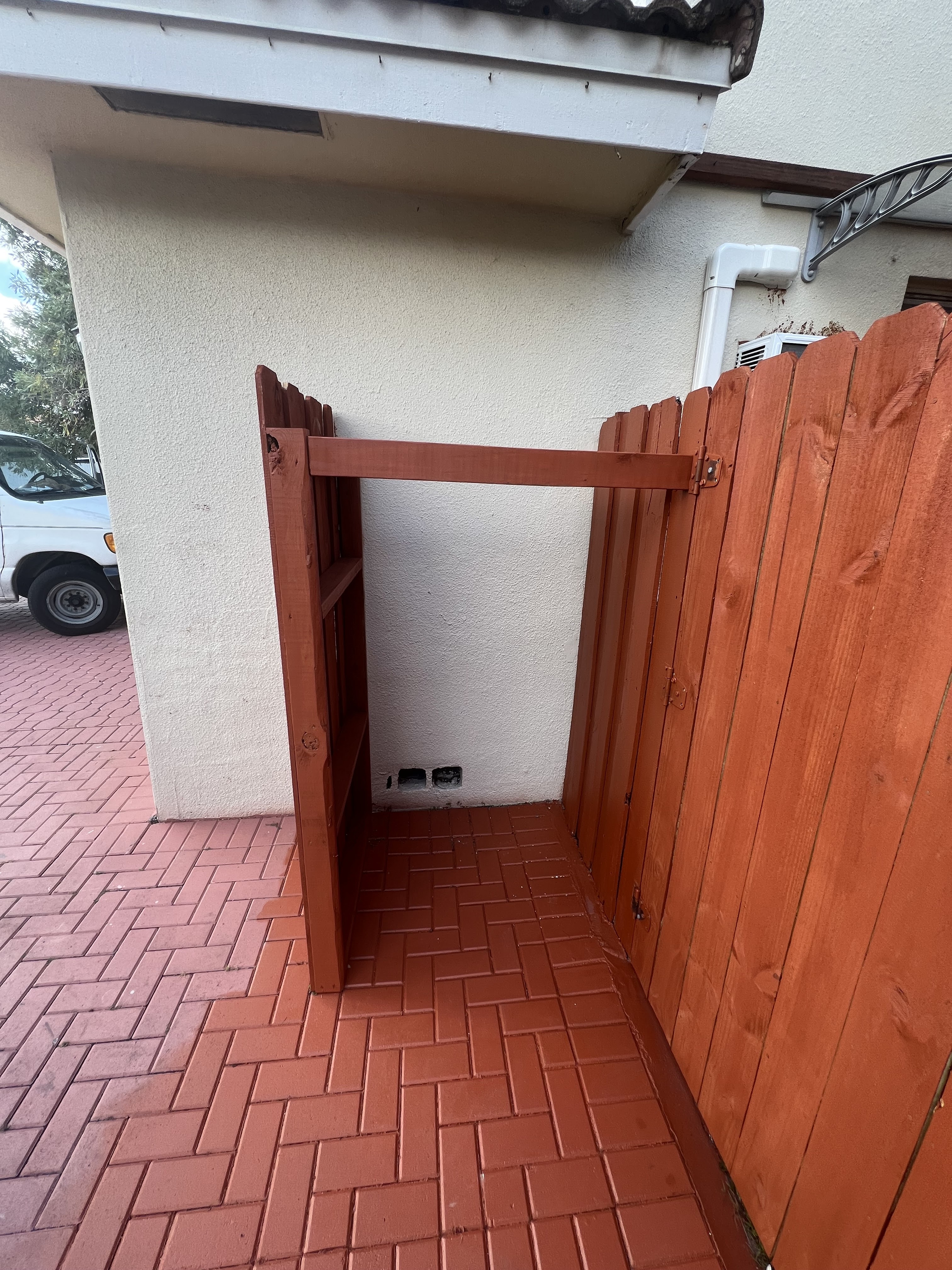 Top Rail Fence Pompano Beach Image