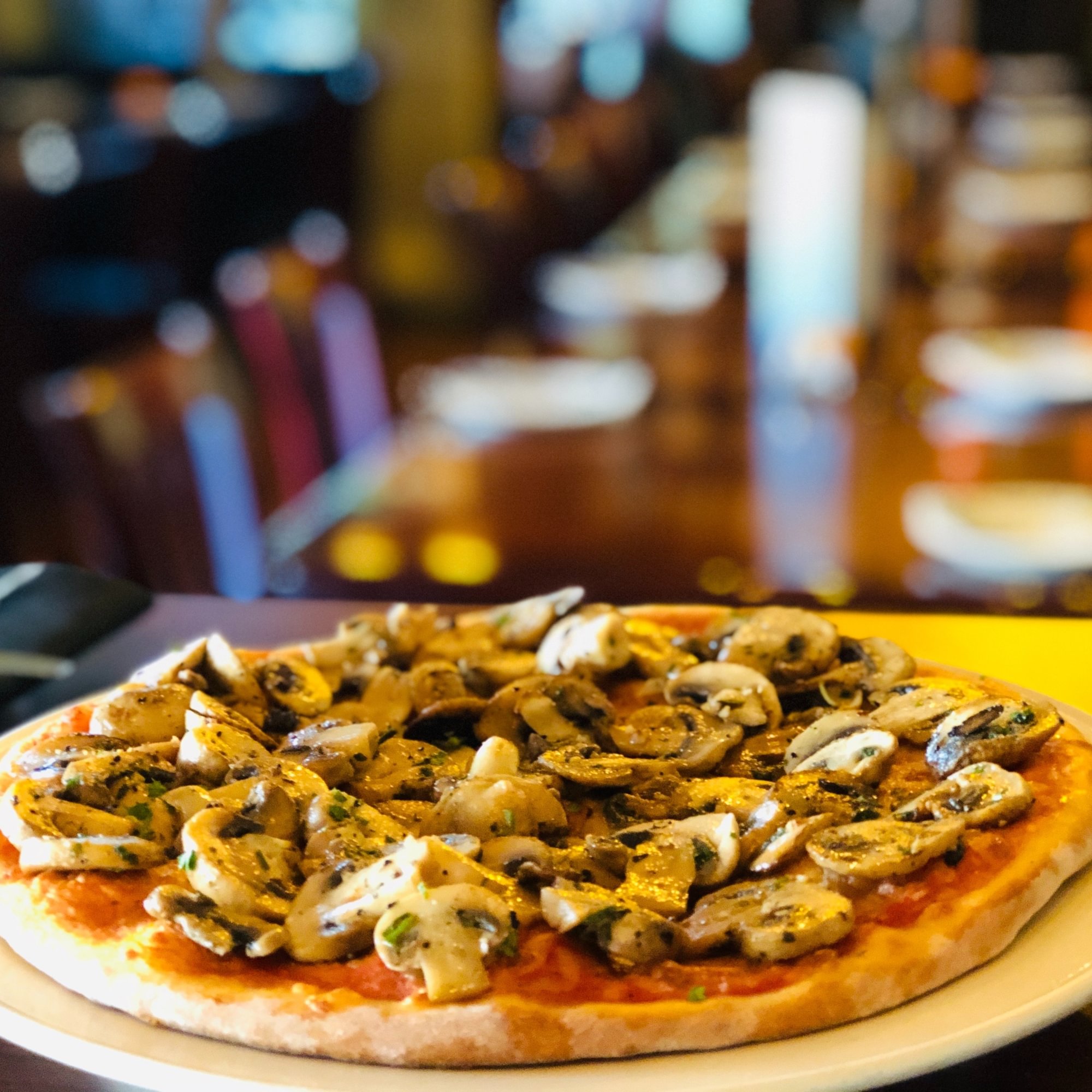 Funghi Pizza | 18"