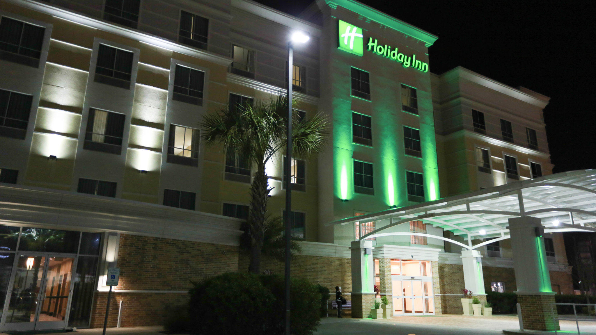 Holiday Inn Houston-Webster Photo