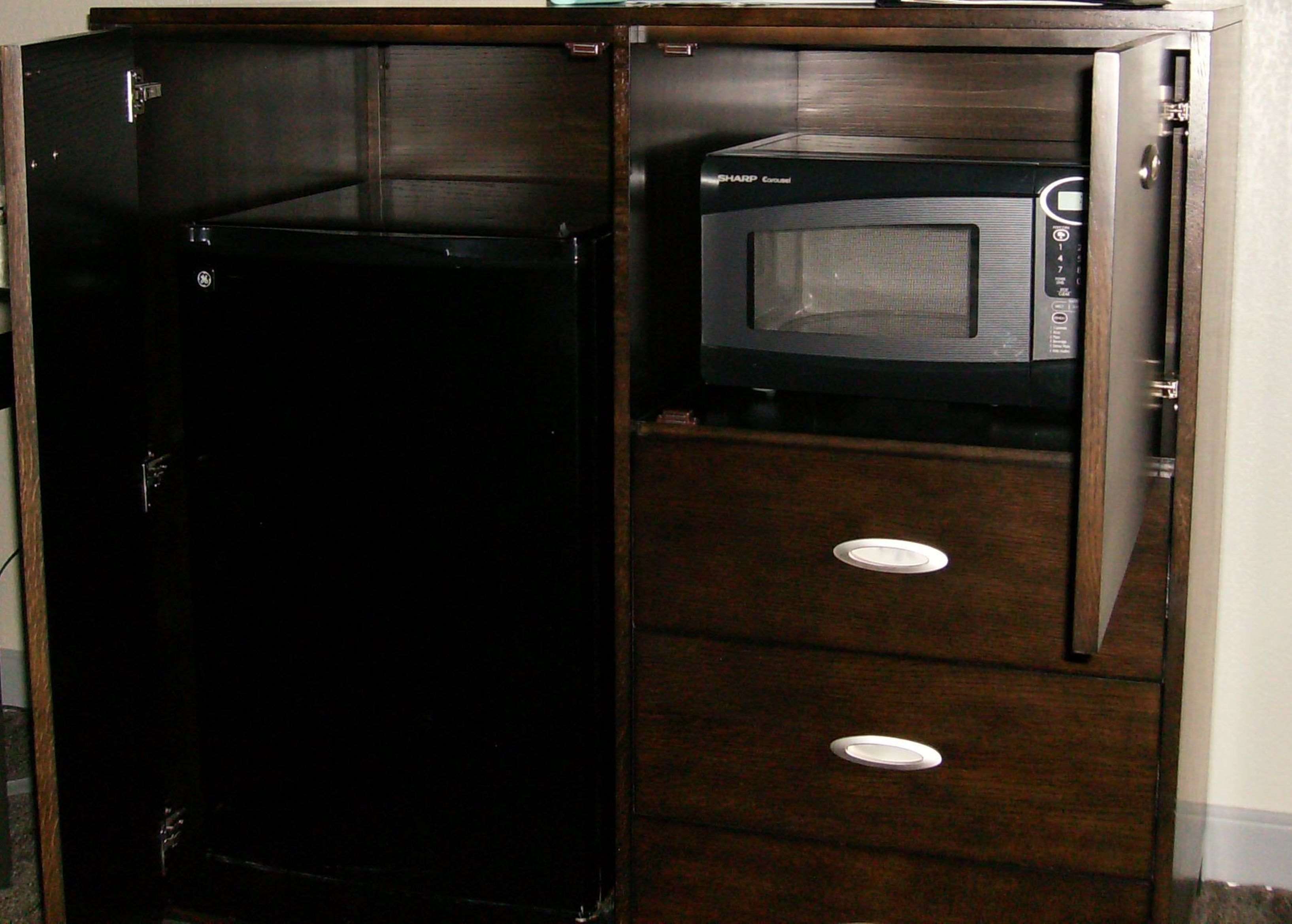 Microwave & Refrigerator