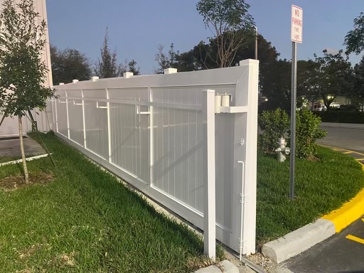Top Rail Fence Pompano Beach Image