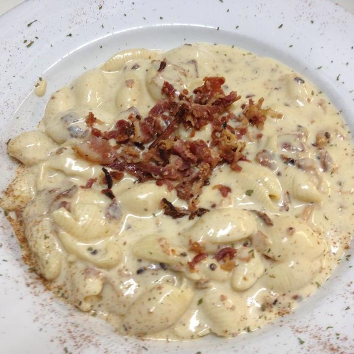 Francesco's Family Italian Restaurant Logo