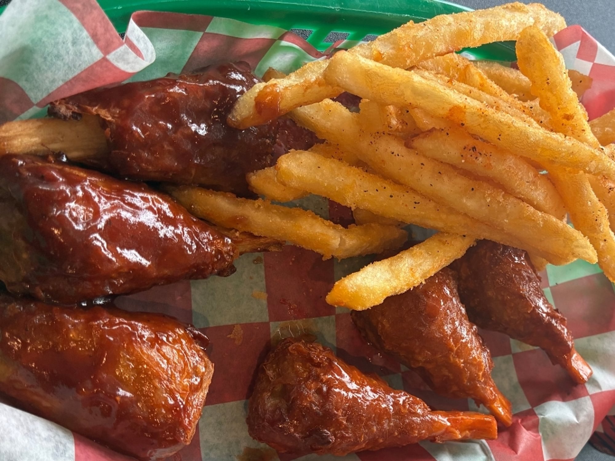 6 wings and fries