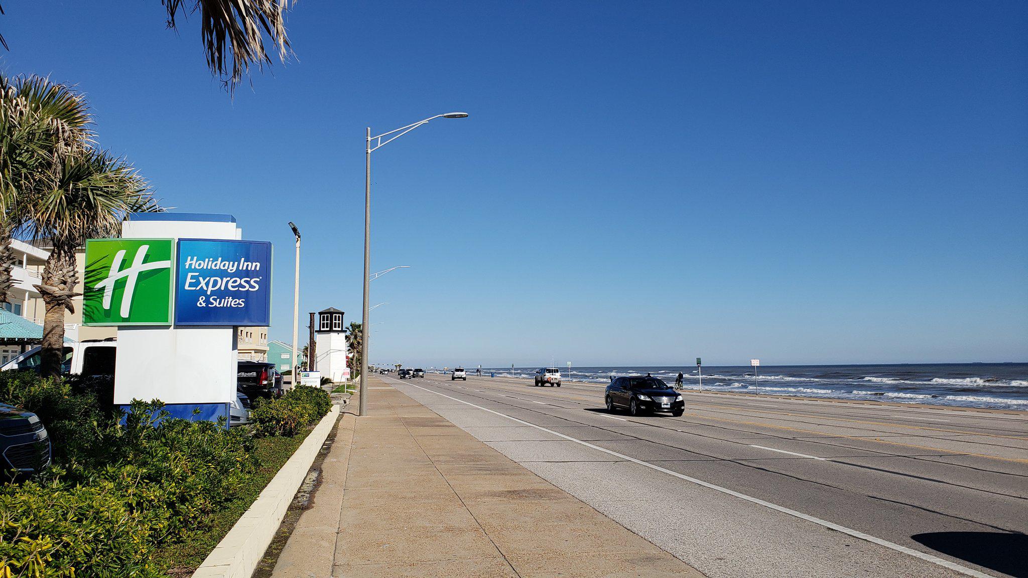 Holiday Inn Express & Suites Galveston West-Seawall Photo