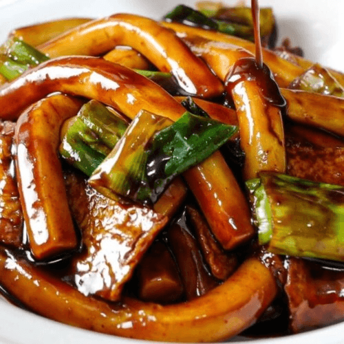 Jjajang Ddeok Bokki (짜장 떡볶이)