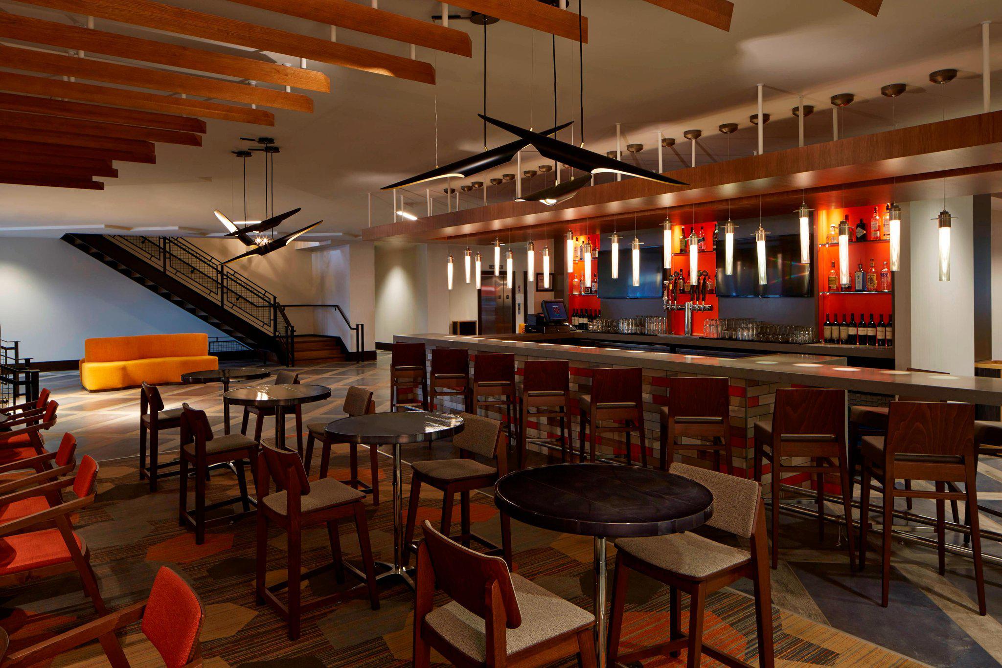 Courtyard by Marriott Lake George Photo