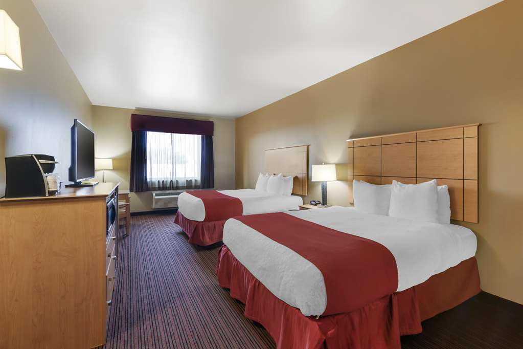 Best Western Golden Prairie Inn & Suites Image