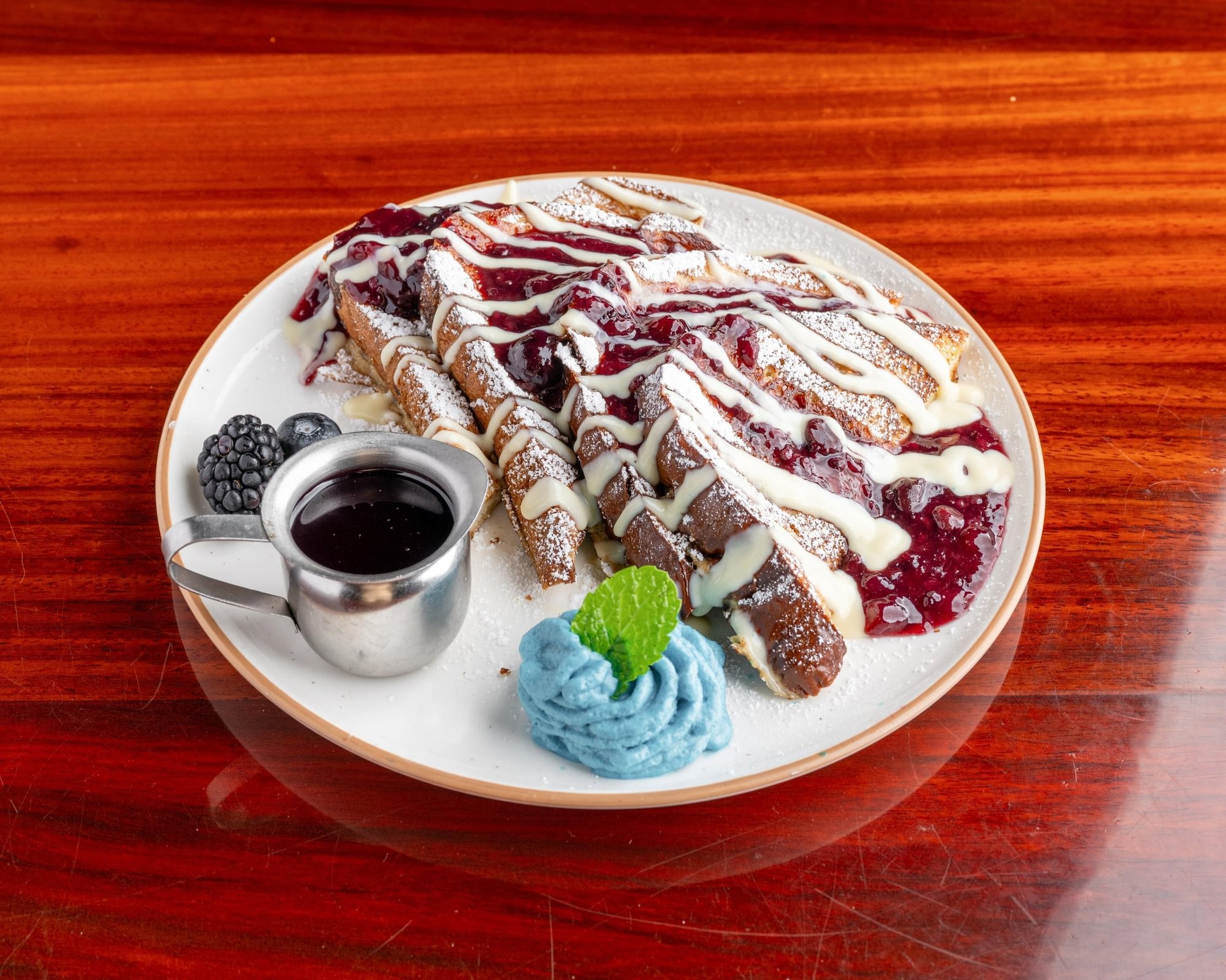 Berry Gentilly Cream French Toast