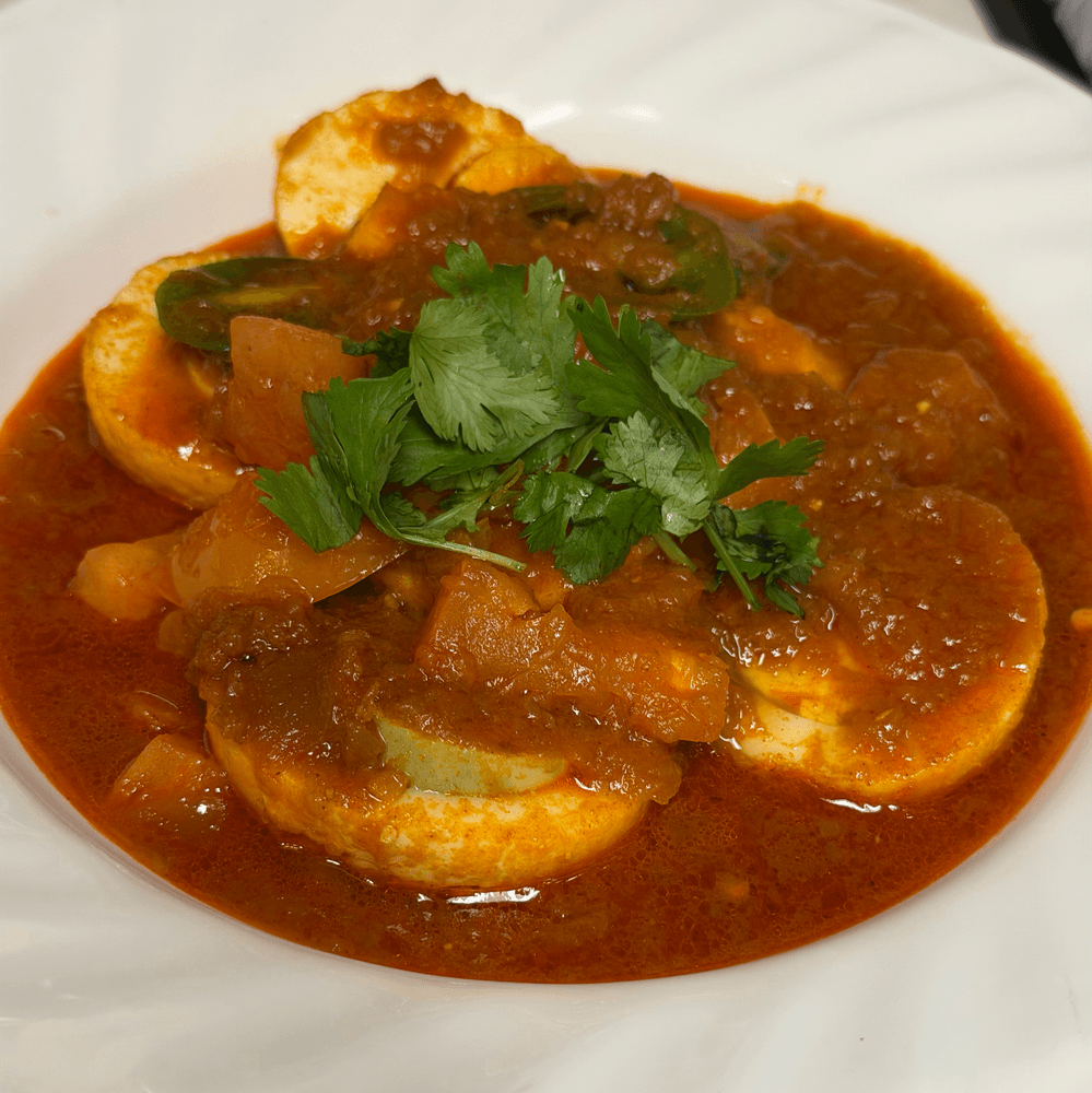 Burmese Eggs Curry