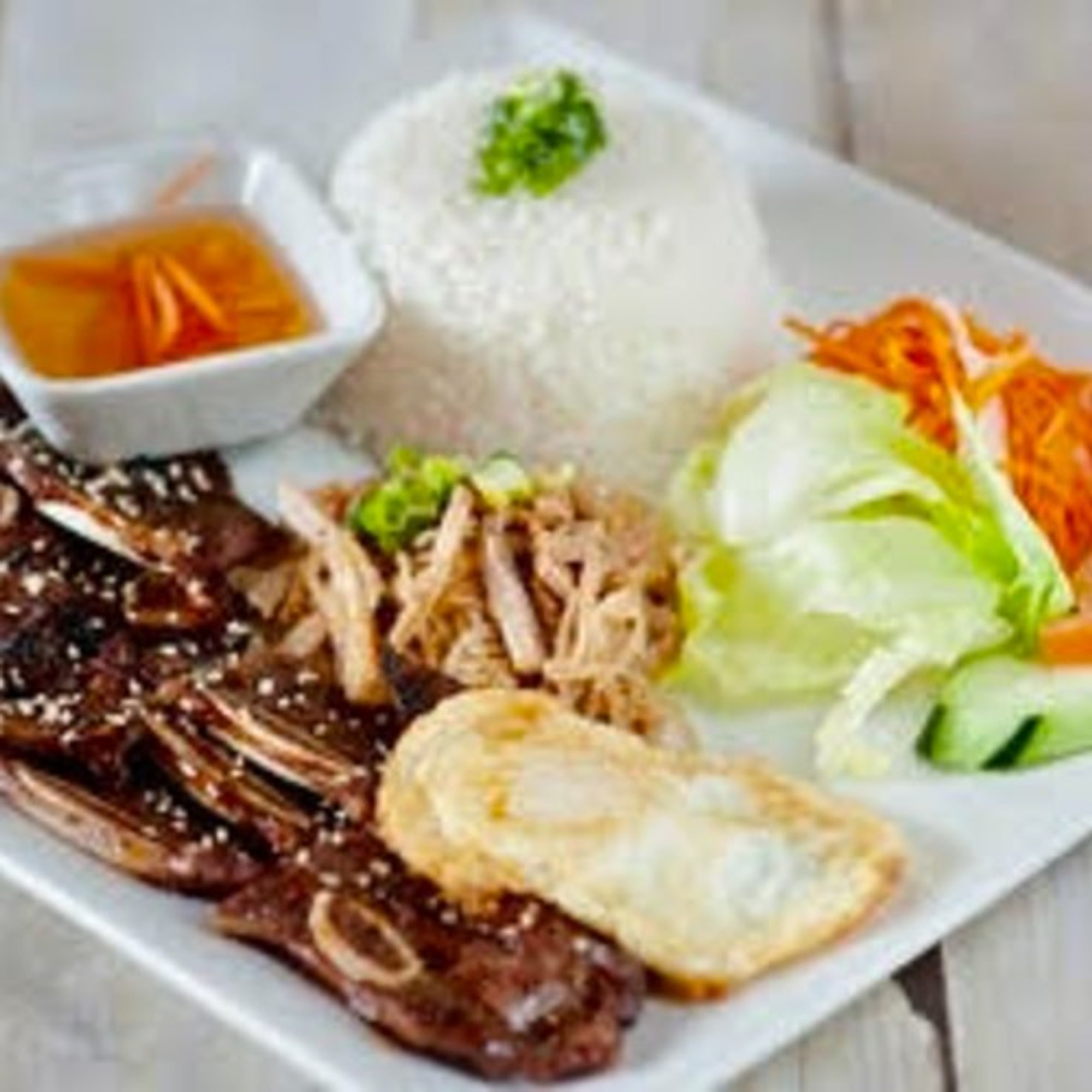 Com Suon Dai Hang Platter