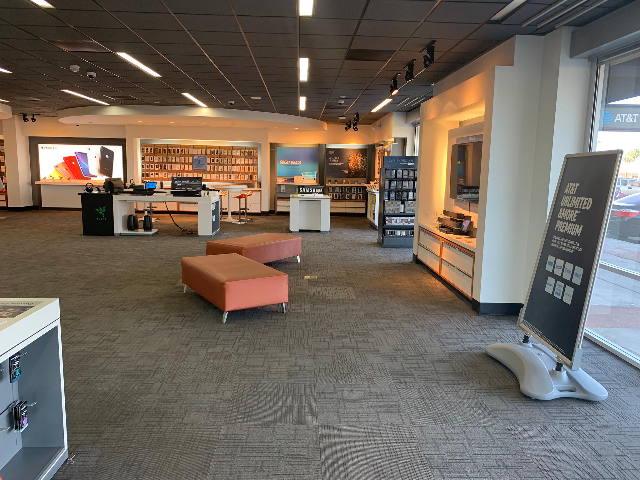 AT&T Store Photo