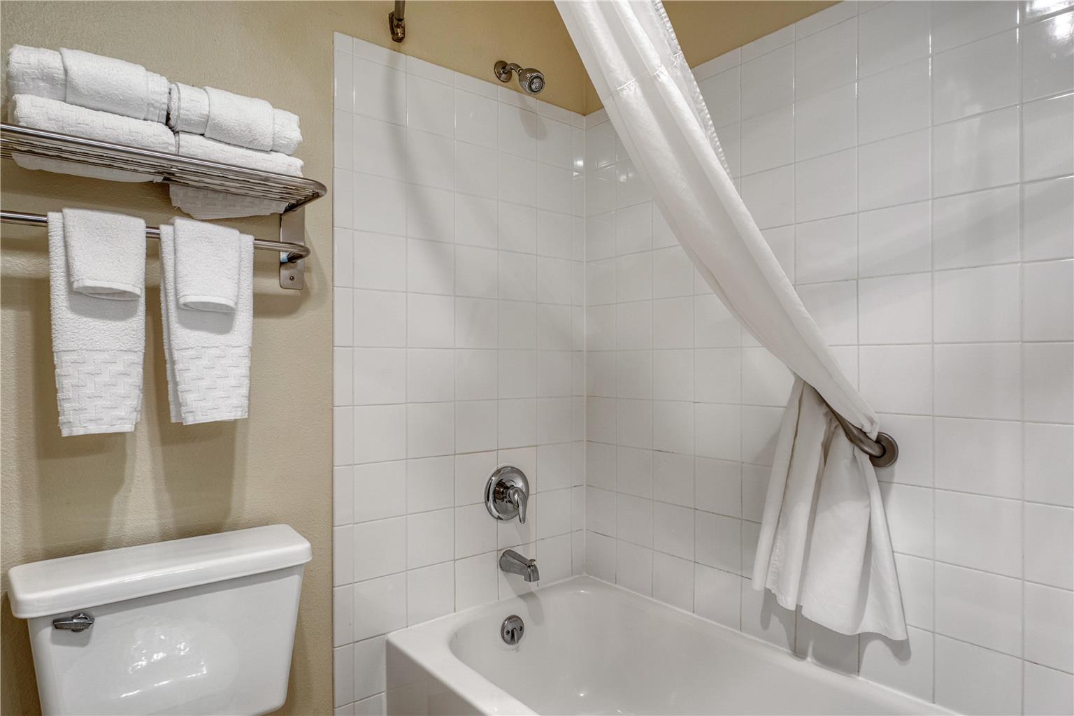 Best Western Alderwood Image