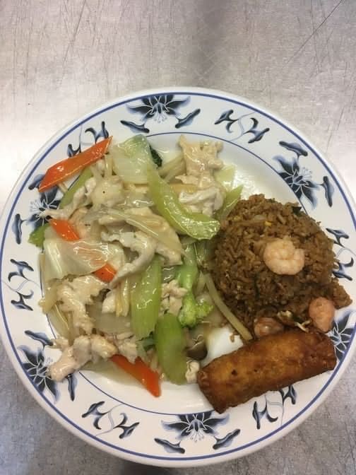 301. Moo Goo Gai Pan