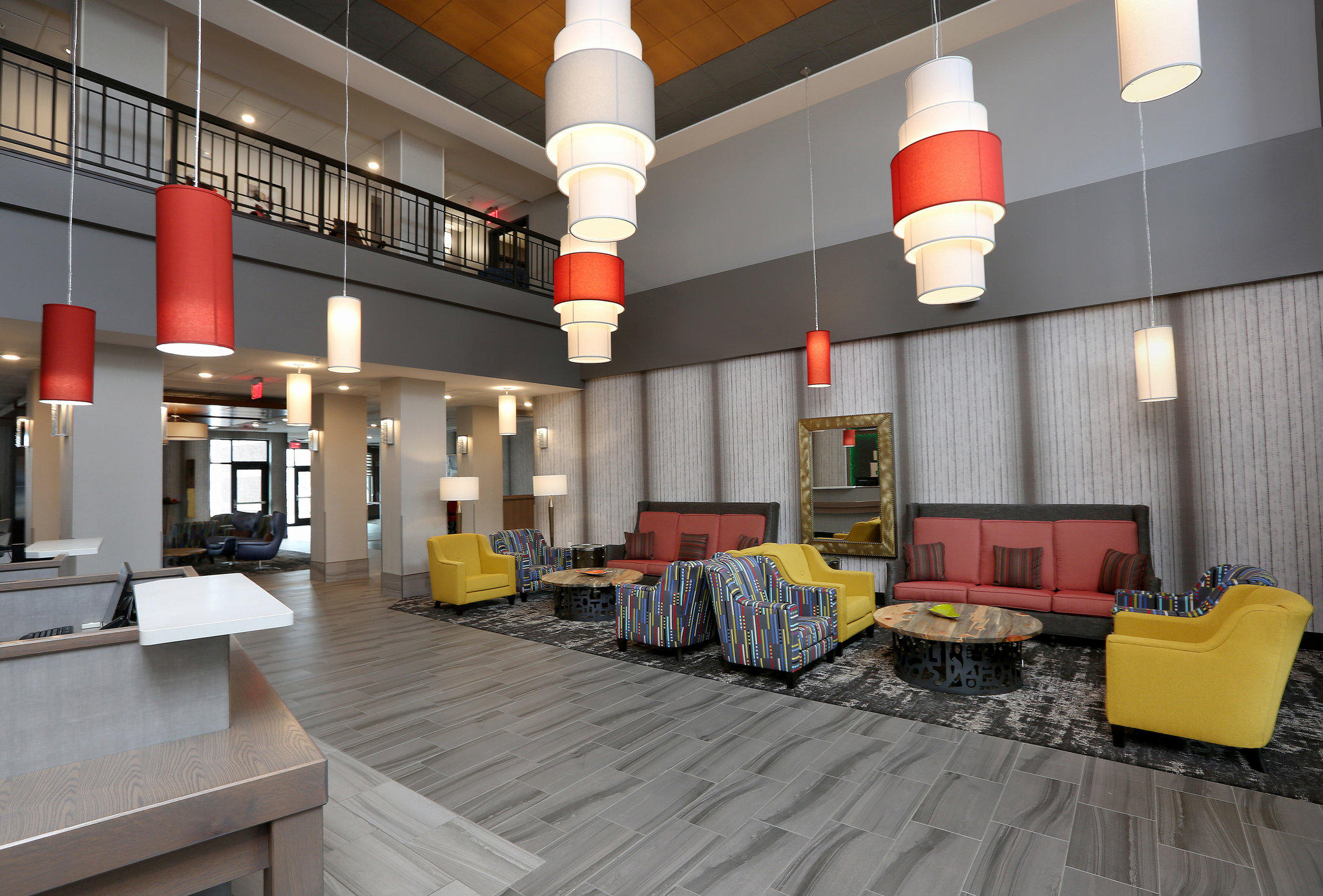 Holiday Inn & Suites Sioux Falls - Airport Photo