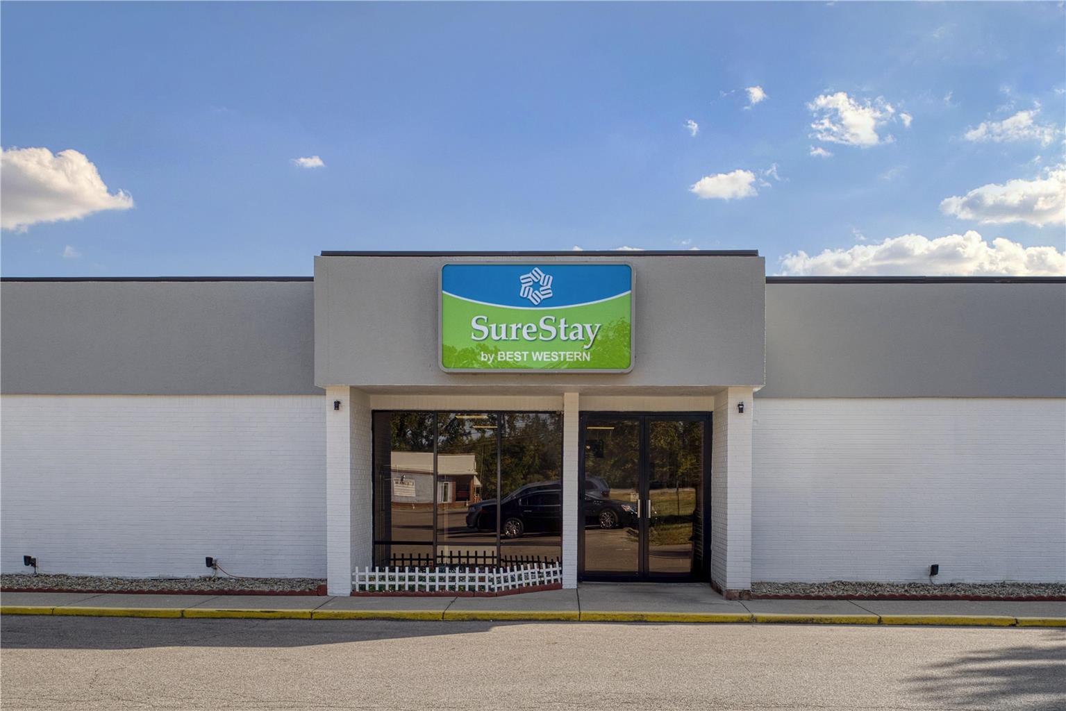 SureStay by Best Western Greenville Image