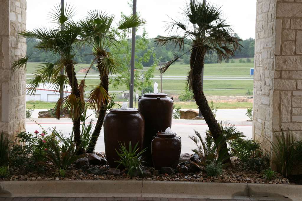 Hampton Inn & Suites Buffalo Image