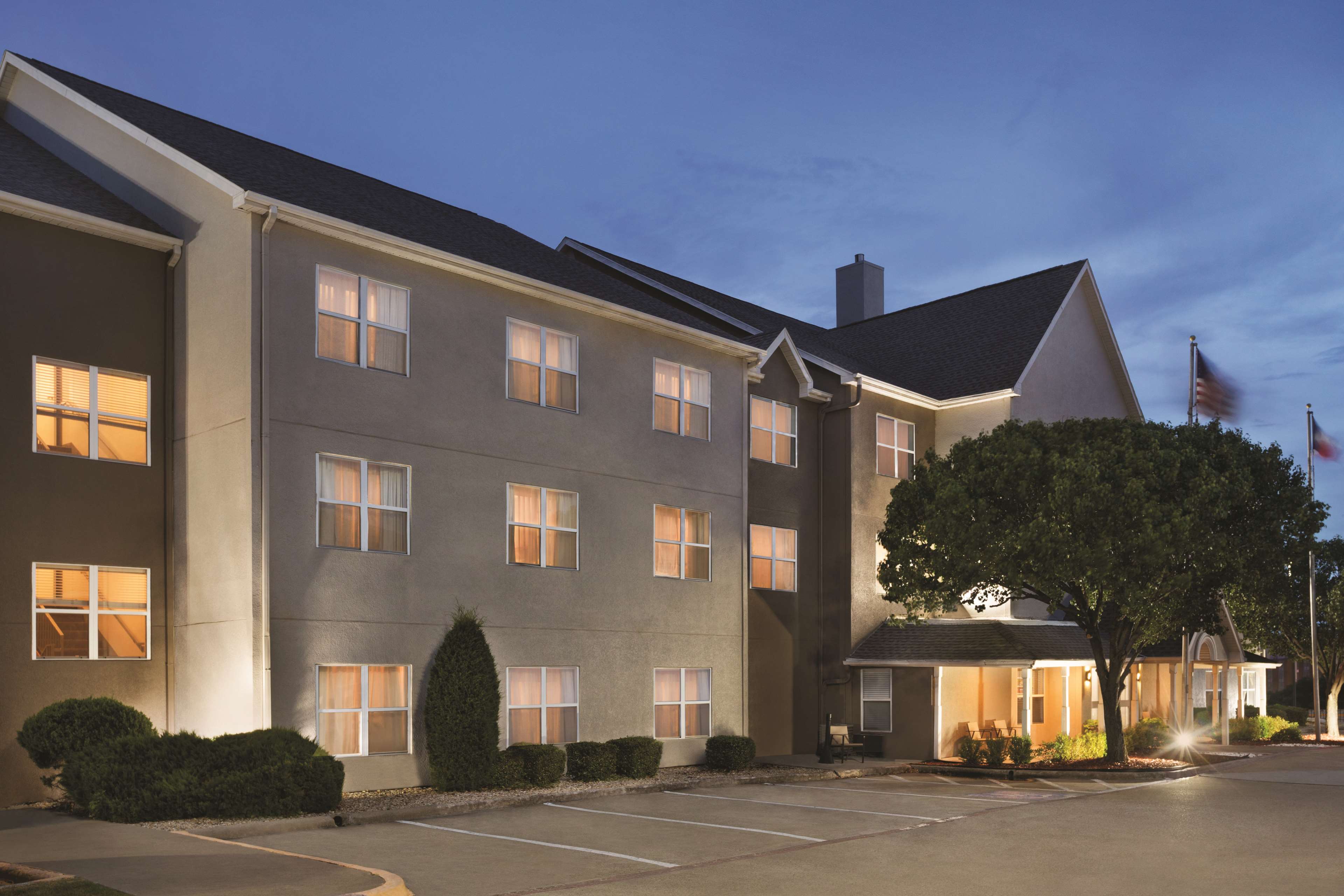 Country Inn & Suites by Radisson, Lewisville, TX Photo