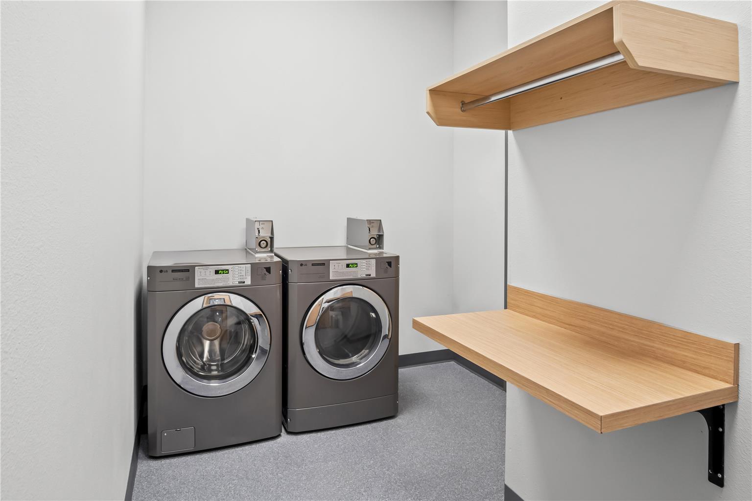 Spark by Hilton Garland Dallas East Image