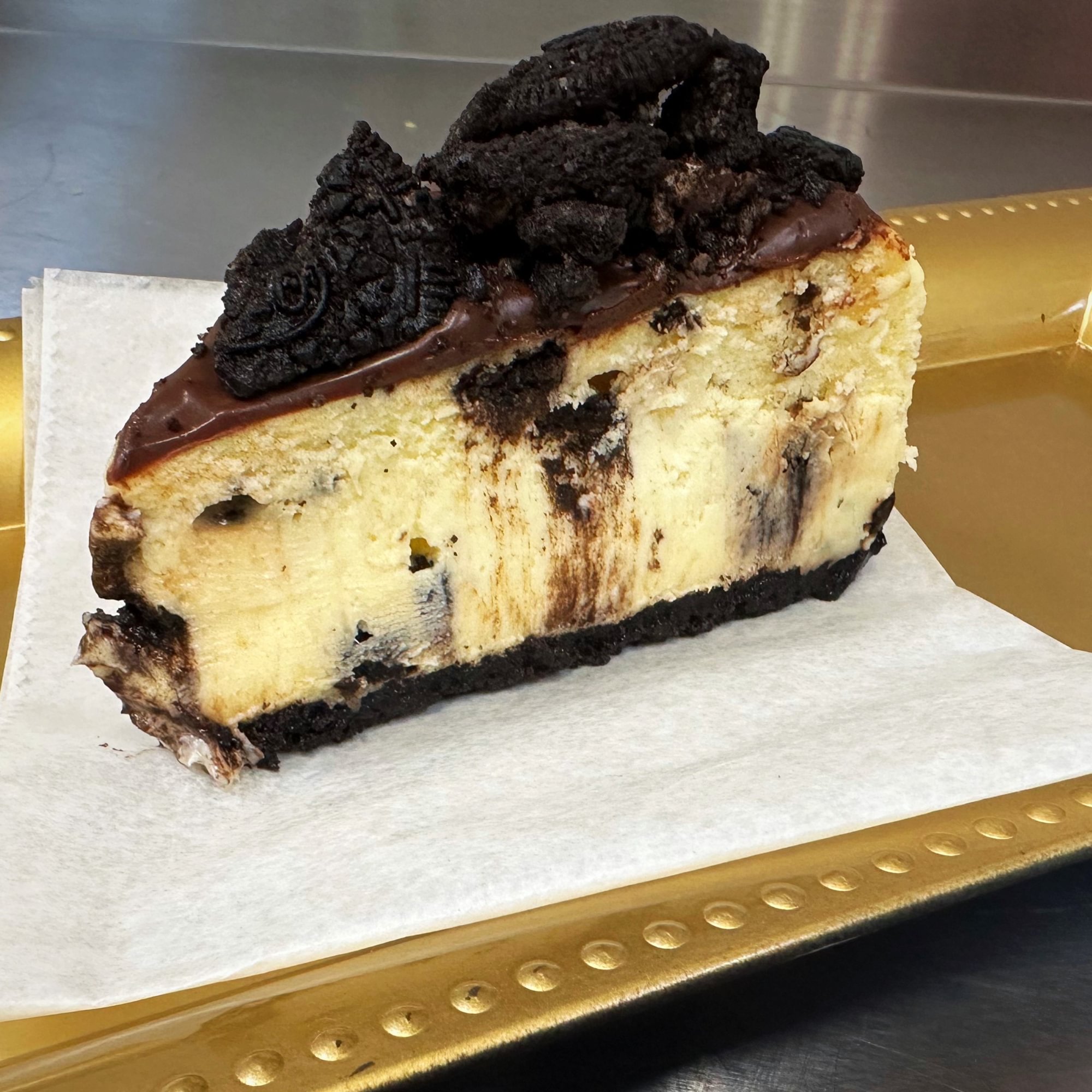 *Becca's Cookies n' Cream Cheesecake