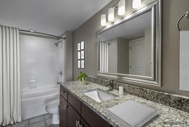Images Camden Grandview Apartments and Townhomes