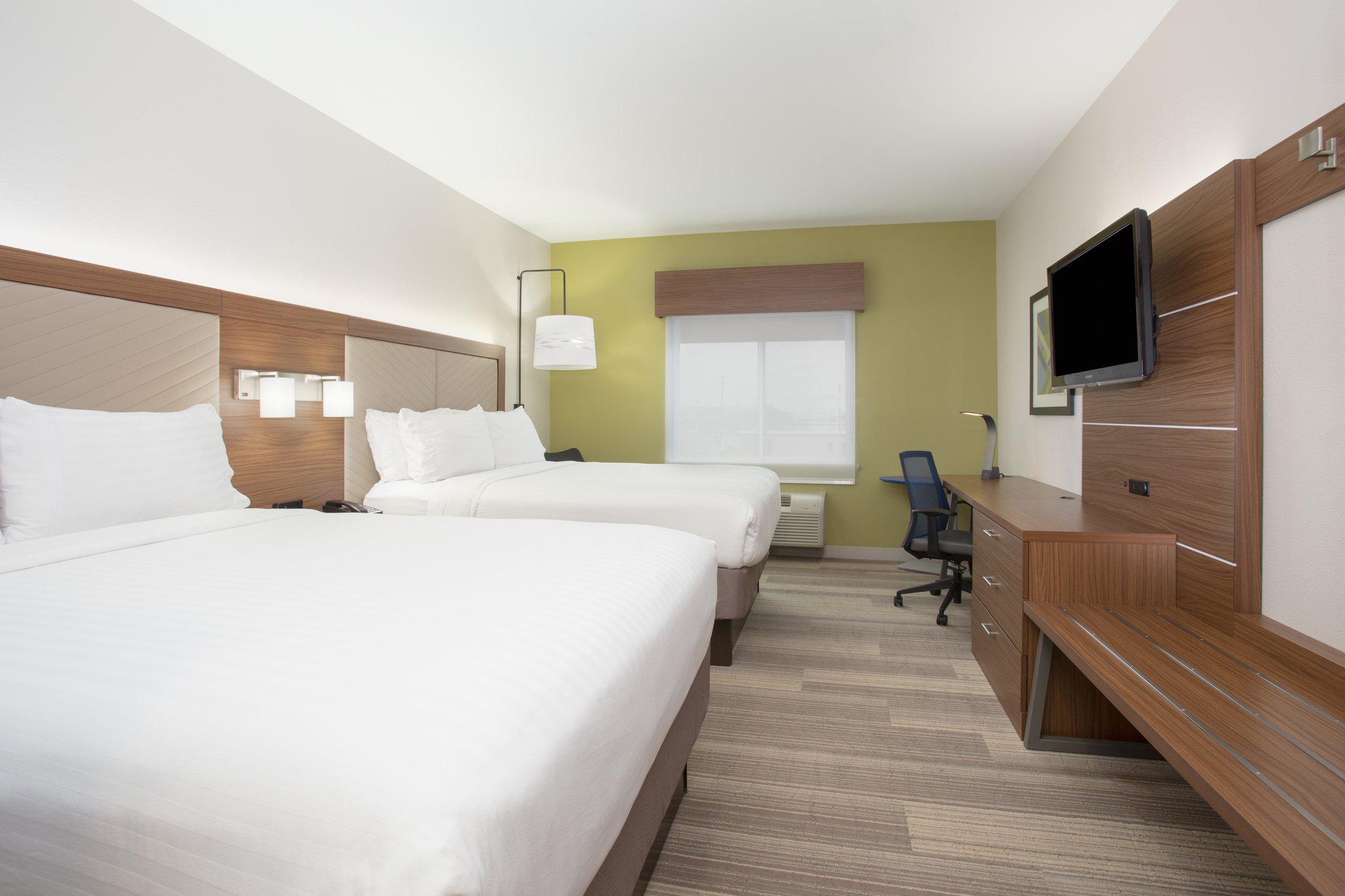 Holiday Inn Express & Suites Amarillo Photo
