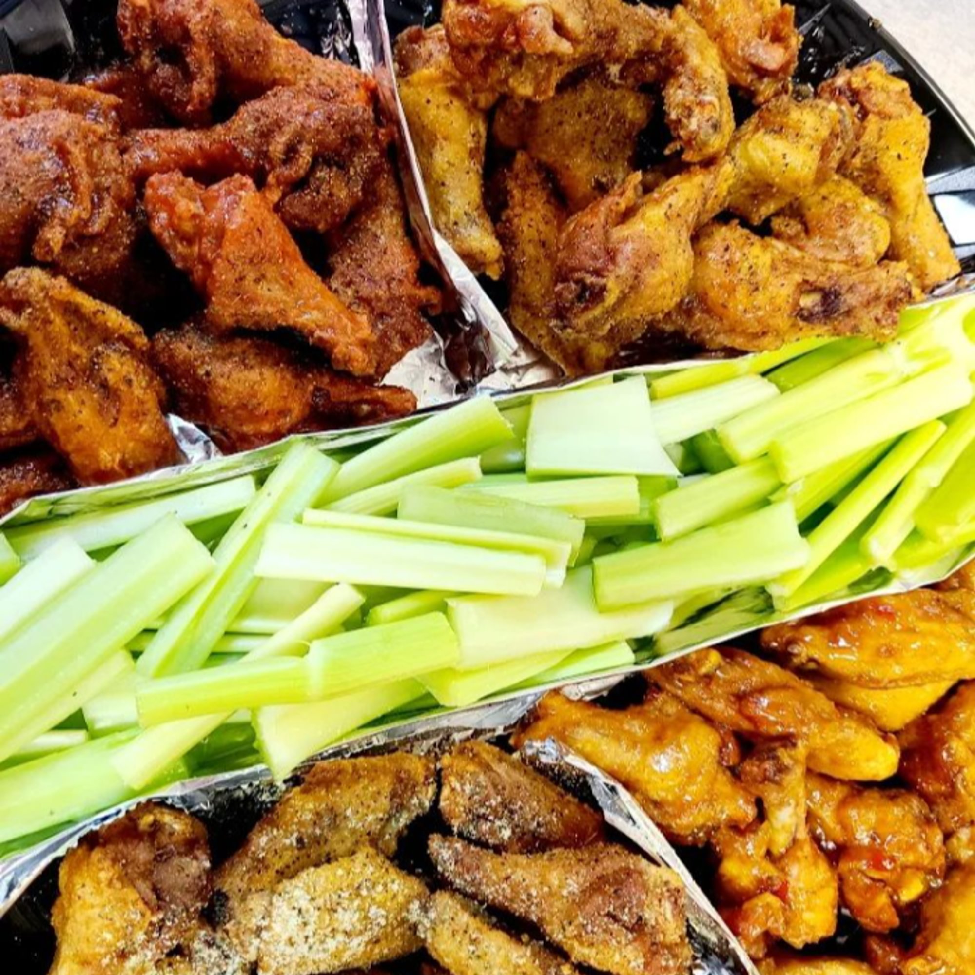 Buffalo Chicken Wings (30 Pieces)