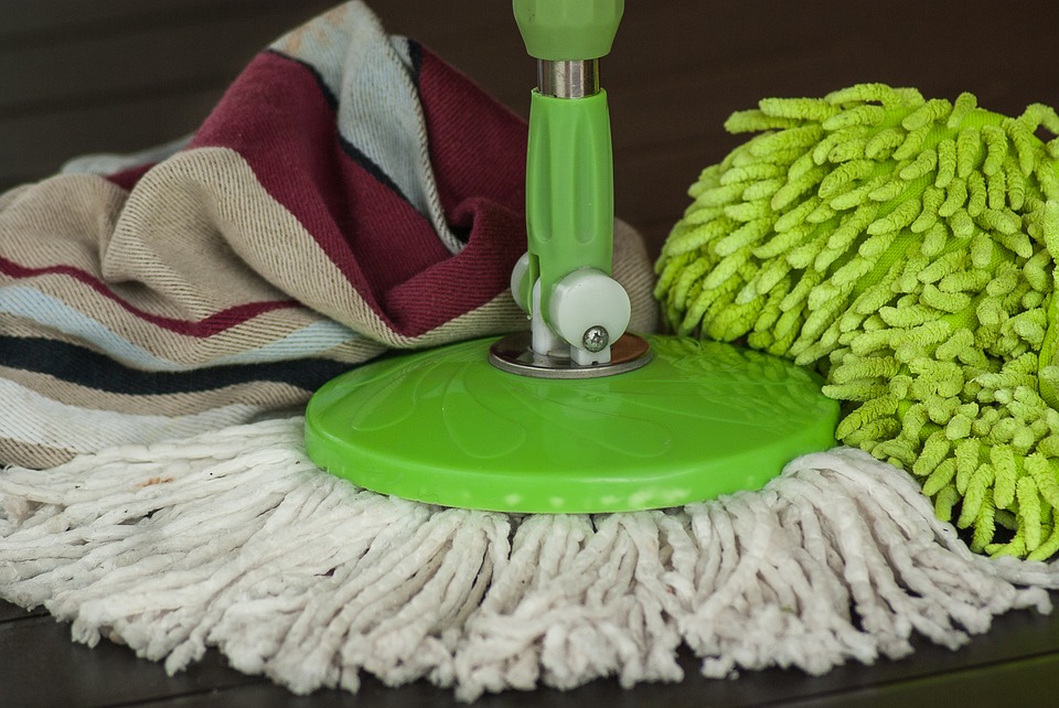 Nooks &amp; Krannies Cleaning Services LLC Logo