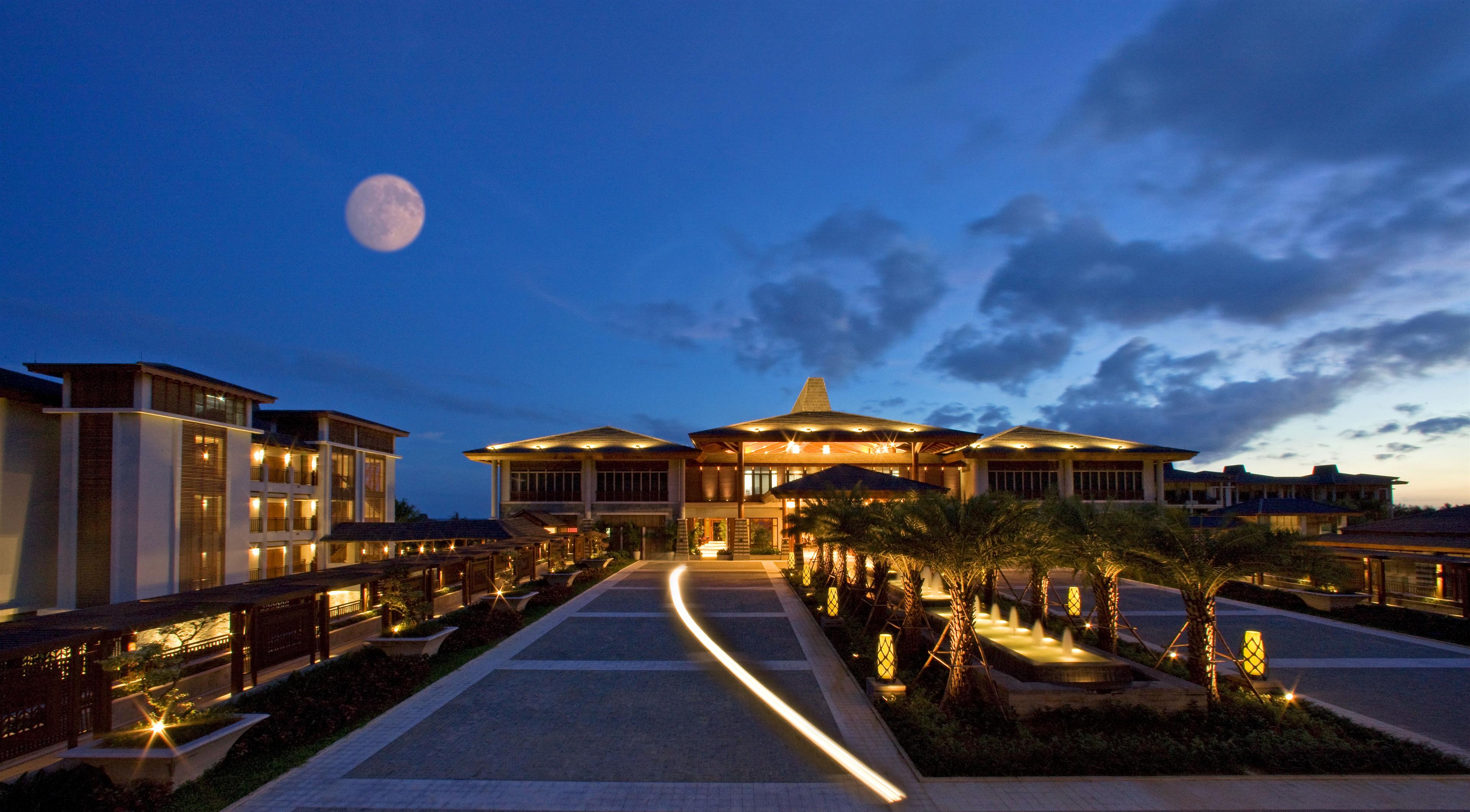石梅湾艾美度假酒店 (Le Méridien Shimei Bay Beach Resort & Spa)预订-2023特价