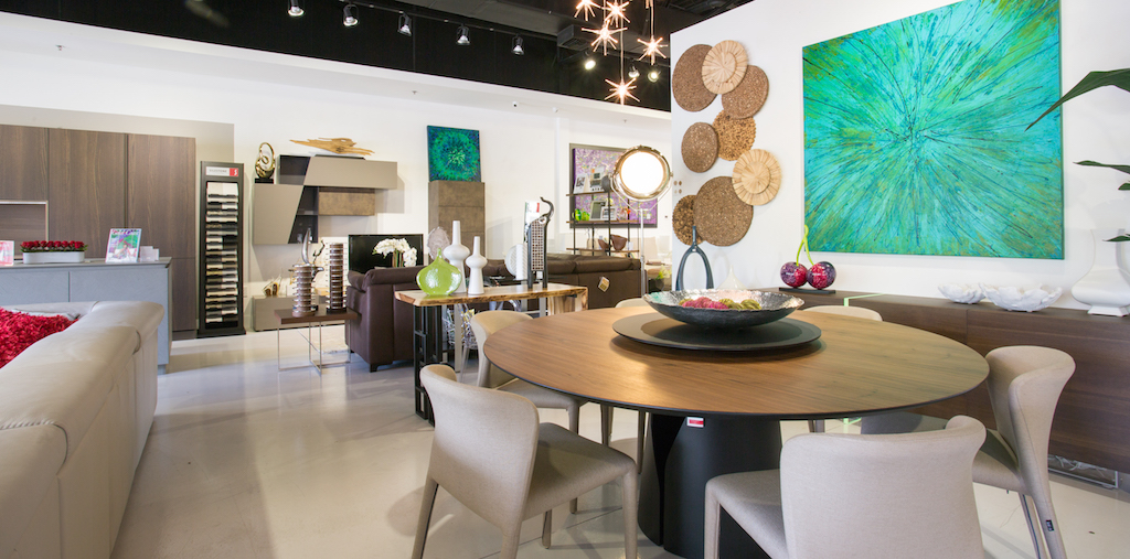 L'angolo Furniture and Art Image