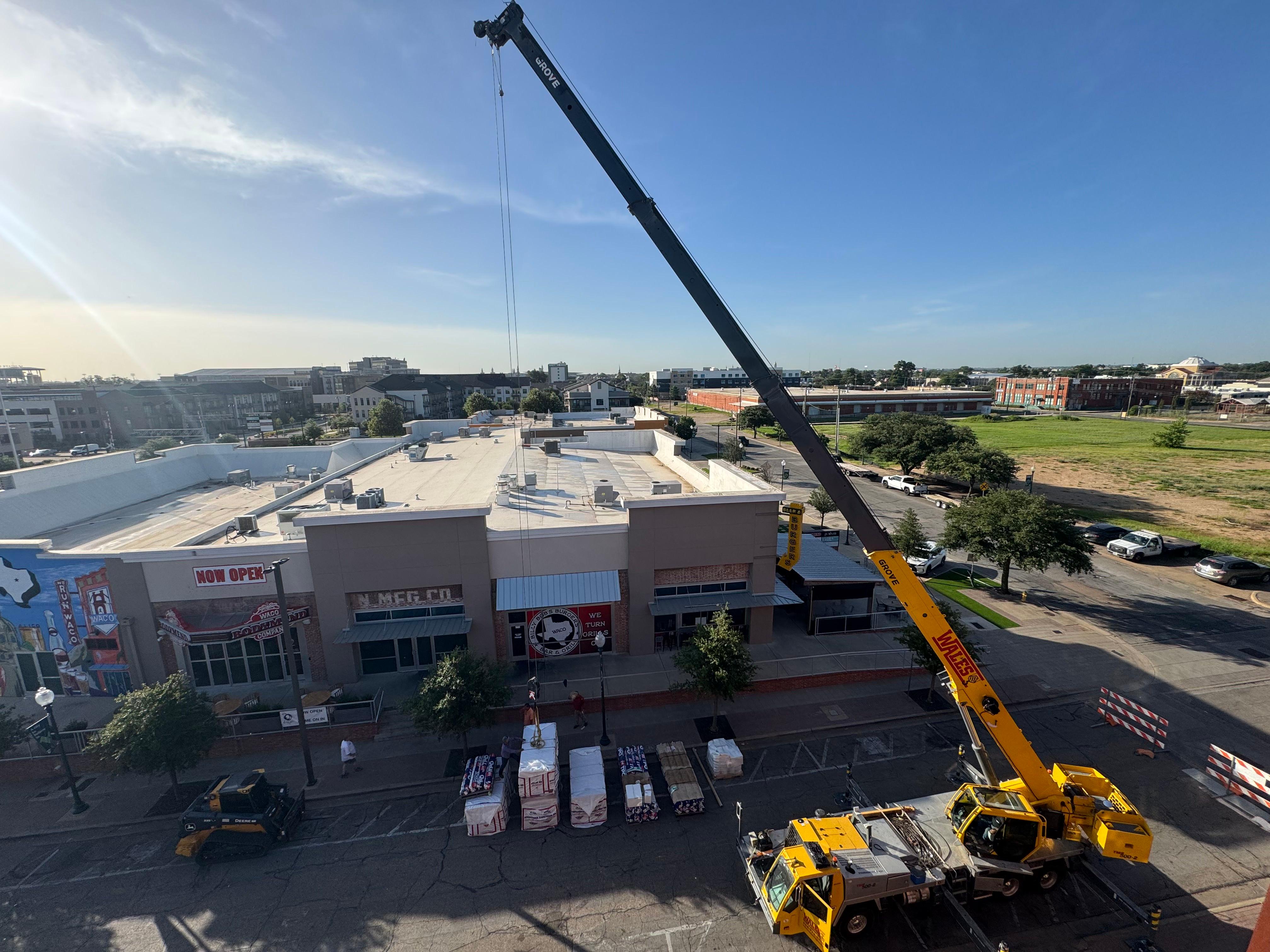 Flores Roofing & Construction Image