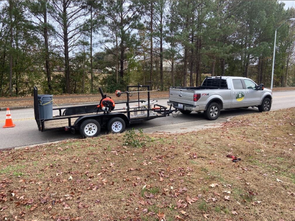 EZ Yard & Junk Image