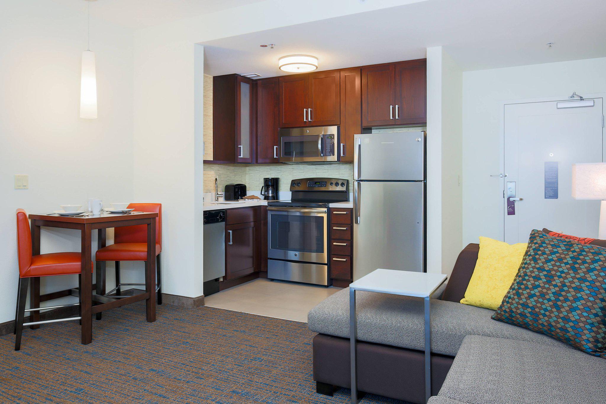 Residence Inn by Marriott San Jose Airport Photo